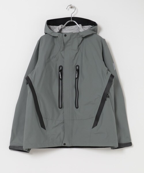 EKAL(エカル)の「and wander 2.5L hiker rain jacket(テーラードジャケット・メンズ・black/l.gray・M/L)」の12枚目の写真