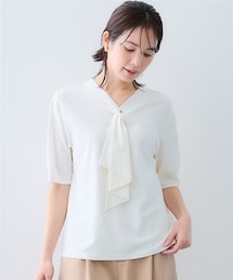 7days Life Styling | ブラウス見えシルケットポンチフリルタイVネック５分袖トップス<大きいサイズ有>(Tシャツ/カットソー)
