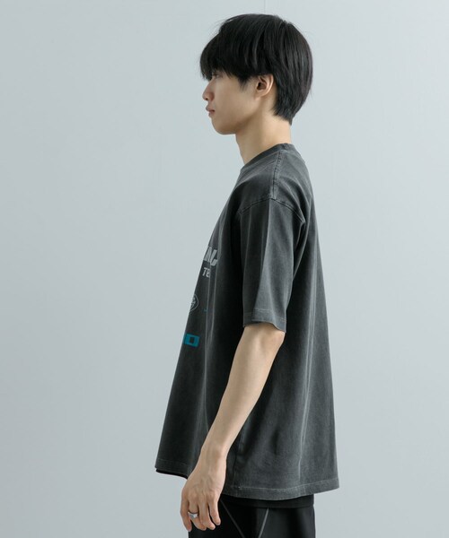SENSE OF PLACE by URBAN RESEARCH(センスオブプレイスバイアーバンリサーチ)の「フェードロゴグラフィックTシャツ(5分袖)(Tシャツ/カットソー・メンズ・ROYAL BLUE/BLACK/YELLOW・M/L)」の16枚目の写真