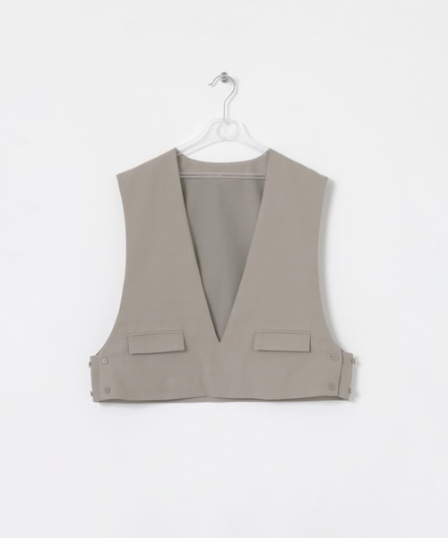 LAATO（ラート）の「layered vest（ベスト・レディース・クリーム/ナッツ・FREE）」の2枚目の写真