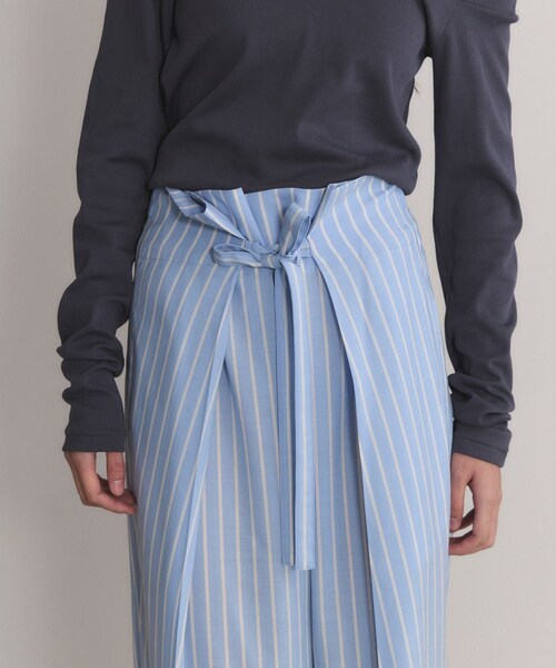 ADAM ET ROPE'（アダムエロペ）の「【EMOELLE】サマーウールイージースラックス（スラックス・レディース・ブルー系・36/38）」の6枚目の写真