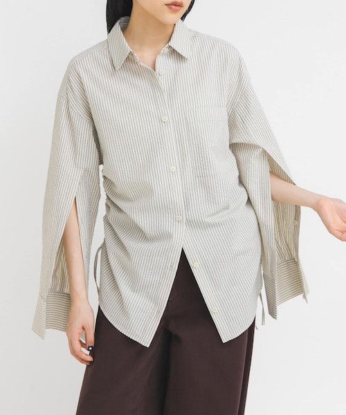 KBF(ケイビーエフ)の「サイドドロストサッカーシャツ(シャツ/ブラウス・レディース・IVO×BLUE/BEIGE×BLK/BLUE×OFF・One)」の4枚目の写真