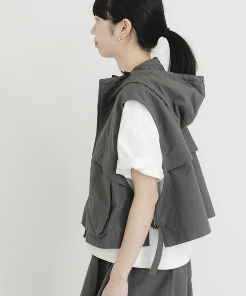 EKAL（エカル）の「DRY OUT SHORT LENGTH T-SHIRTS（Tシャツ/カットソー・レディース・ホワイト/アイボリー/ピンク/チャコール・One）」の18枚目の写真