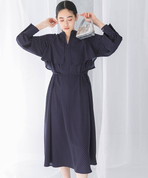 URBAN RESEARCH ROSSO（アーバンリサーチロッソ）の「『WEB限定』ドットプリントケープワンピース（ワンピース・レディース・NAVY/BLACK・FREE）」の3枚目の写真