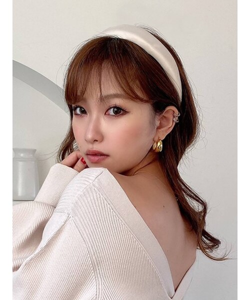 RESEXXY（リゼクシー）の「サテングロッシーカチューシャ（カチューシャ・レディース・アイボリー/ブラック/ピンク・F）」の3枚目の写真