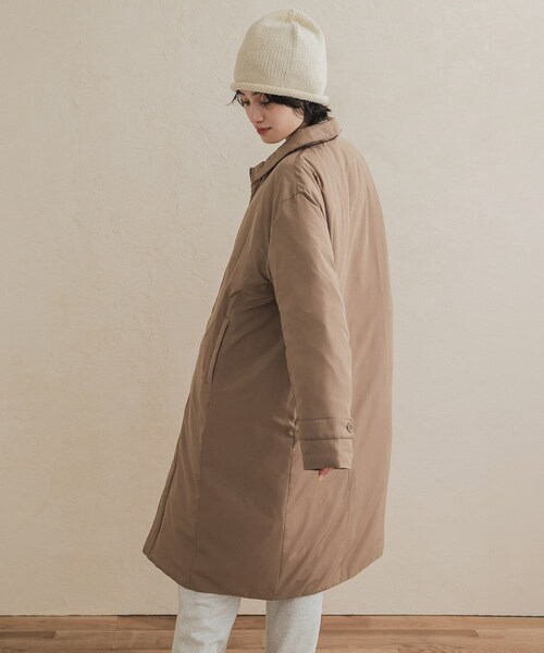 URBAN RESEARCH DOORS(アーバンリサーチドアーズ)の「ステッチレスライトダウンロングコート(テーラードジャケット・レディース・BLACK/KHK.BEG・Free)」の16枚目の写真