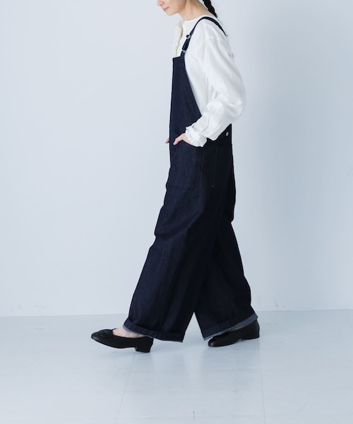 かぐれ（カグレ）の「バッククロスサロペット（サロペット/オーバーオール・レディース・OFF/INDIGO/BLACK・Free）」の2枚目の写真