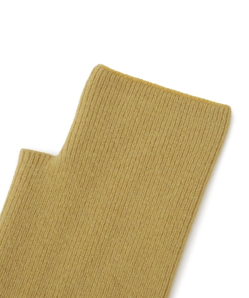 ADAM ET ROPE'(アダムエロペ)の「【J’aDoRe限定】【extreme cashmere(エクストリーム カシミア)】moufle(手袋・レディース・カラシ・F)」の6枚目の写真