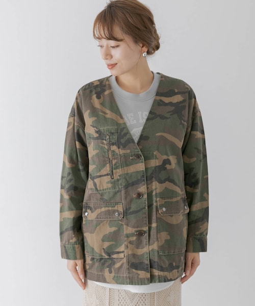 URBAN RESEARCH Sonny Label（アーバンリサーチサニーレーベル）の「『WEB限定』カモフラ柄ノーカラージャケット（ノーカラージャケット・レディース・グレー/カーキ・FREE）」の20枚目の写真