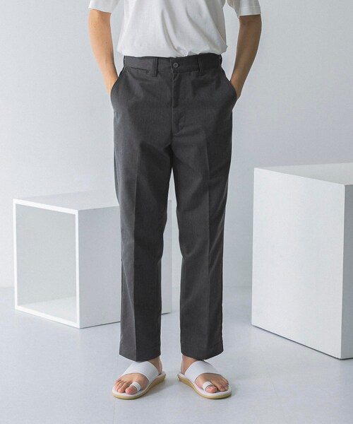 URBAN RESEARCH（アーバンリサーチ）の「JP MADE CHINO TROUSER（チノパンツ・メンズ・YELLOW/SAND BEIGE/KHAKI/BLACK/CHARCOAL・S/M/L/XL）」の2枚目の写真