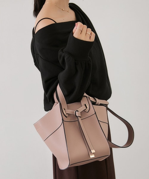 VIS(ビス)の「【復刻/J’aDoRe JUN ONLINE限定】フロントタイバッグ/マルチWAY(トートバッグ・レディース・ブラック/グレー系/ベージュ系・F)」の12枚目の写真