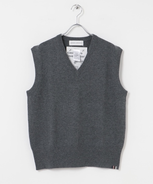 URBAN RESEARCH（アーバンリサーチ）の「Extreme Cashmere　spencer（ベスト・レディース・cream/raven/felt・-）」の2枚目の写真