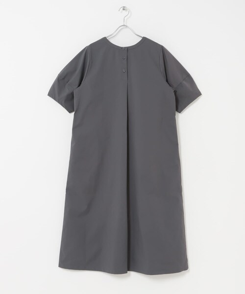 URBAN RESEARCH DOORS(アーバンリサーチドアーズ)の「2WAYランタンスリーブ ワンピース(ワンピース・レディース・CHARCOAL/BLACK・Free)」の2枚目の写真
