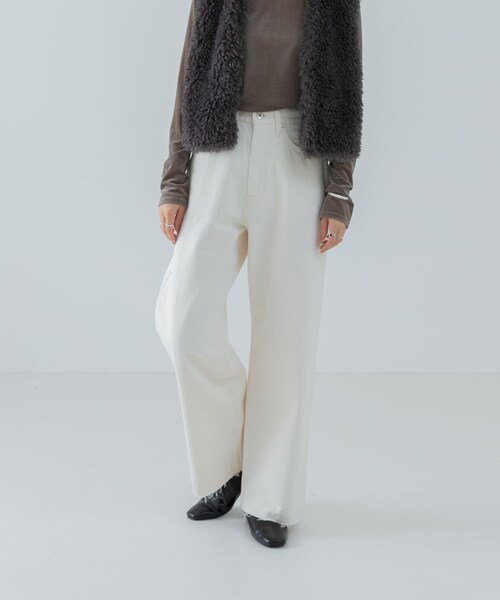 URBAN RESEARCH（アーバンリサーチ）の「『3サイズ展開』ダメージワイドデニムパンツ（デニムパンツ・レディース・INDIGO/WHITE/BLACK・34/36/38）」の18枚目の写真