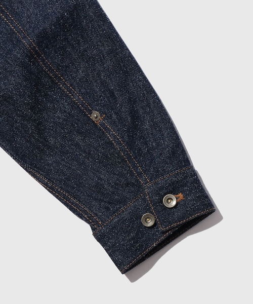 ADAM ET ROPE'(アダムエロペ)の「【Cale/カル】cotton silk denim Trucker(デニムジャケット・メンズ・ネイビー・2/3)」の8枚目の写真