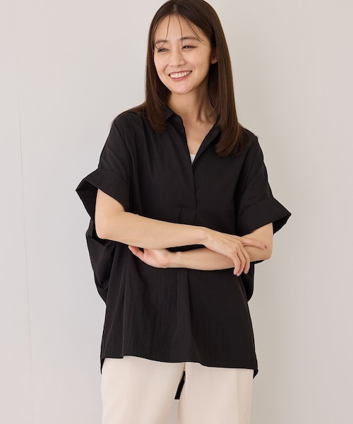 Jayro(ジャイロ)の「オーバーサイズスキッパーシャツ(シャツ/ブラウス・レディース・ブラック/ホワイト系/ベージュ系/ブルー系・M)」の2枚目の写真