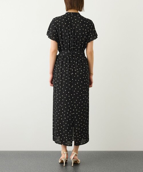 ROPE'(ロペ)の「【DEVEAUX(デヴォー)】ドットラップワンピース/イージーケア(ワンピース・レディース・ブラック系・F)」の14枚目の写真
