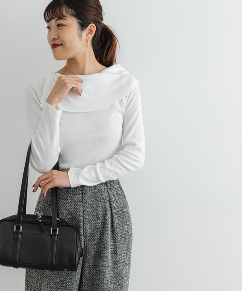 URBAN RESEARCH ROSSO（アーバンリサーチロッソ）の「F by ROSSO　アシメボートネックプルオーバー（Tシャツ/カットソー・レディース・BORDER/OFF WHITE/BLACK・FREE）」の7枚目の写真