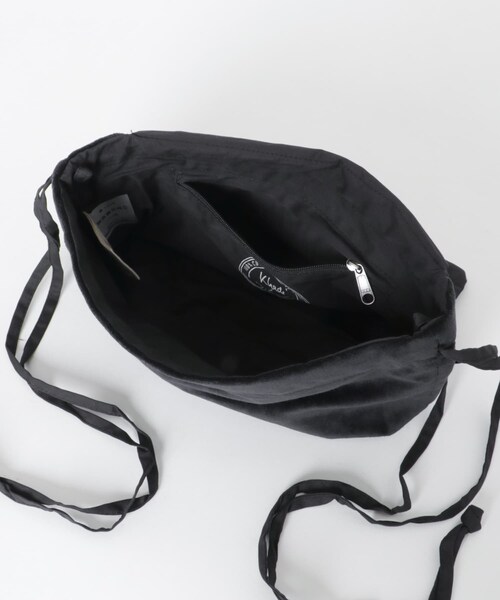かぐれ（カグレ）の「Khadi&co　VELVET FLAP Shoulder Bag（ショルダーバッグ・レディース・BK・Free）」の8枚目の写真