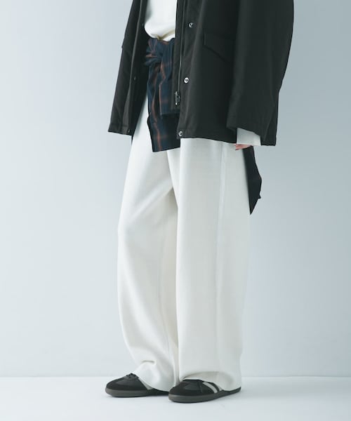 URBAN RESEARCH（アーバンリサーチ）の「コットンカシミヤルーズニットパンツ（その他パンツ・レディース・OFF WHITE/BLACK・36/38）」の7枚目の写真