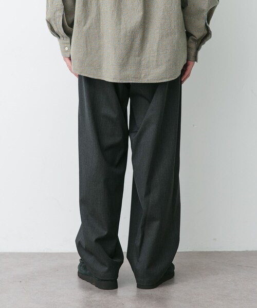 URBAN RESEARCH DOORS（アーバンリサーチドアーズ）の「awasa　ウールギャバジン オーバーパンツ（その他パンツ・メンズ・GRAY/NAVY・2/3）」の4枚目の写真