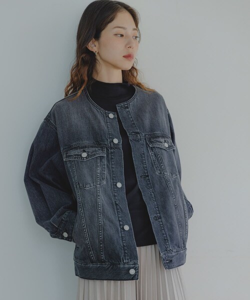URBAN RESEARCH Sonny Label（アーバンリサーチサニーレーベル）の「ノーカラーオーバーサイズGジャン（デニムジャケット・レディース・インディゴ/グレー・FREE）」の4枚目の写真