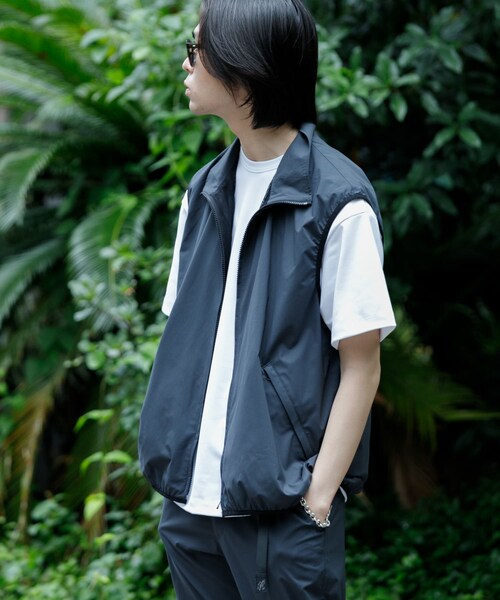 URBAN RESEARCH（アーバンリサーチ）の「SOLOTEXハイストレッチベスト（ベスト・メンズ・CHARCOAL/BLACK/KHAKI・M/L）」の13枚目の写真
