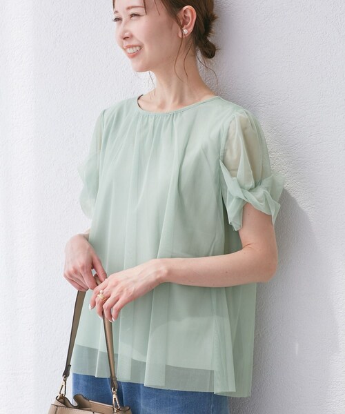 ROPE' PICNIC(ロペピクニック)の「Cutee チュールドッキングツイストスリーブトップス/リンクコーデ(Tシャツ/カットソー・レディース・ブラック/ホワイト/ライトグリーン/ブルー系・38)」の3枚目の写真