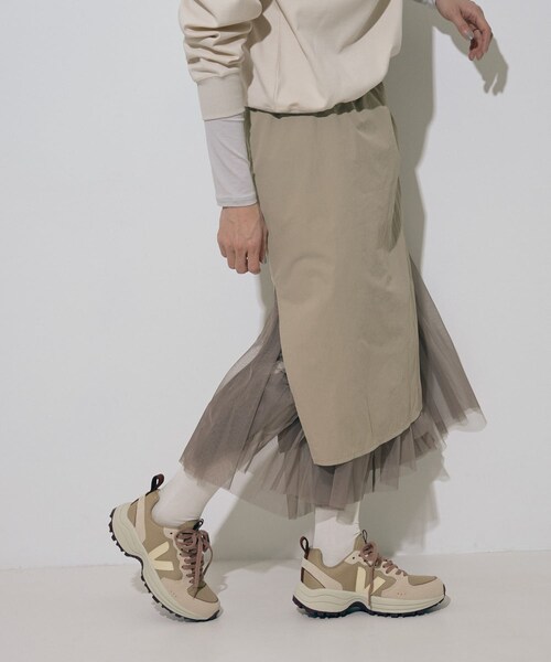 THE GOODLAND MARKET（ザグッドランドマーケット）の「『別注』MIDIUMISOLID×TGM　RE Nylon layered skirt（スカート・レディース・BEIGE/Y.GREEN/BLACK・FREE）」の7枚目の写真