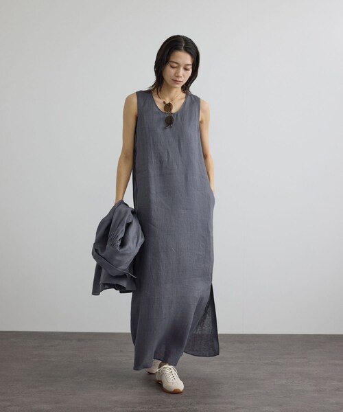 ADAM ET ROPE'(アダムエロペ)の「リネンドロストノースリーブワンピース / GENTLE LINEN(ワンピース・レディース・ブラック/グレー/ピンク・F)」の7枚目の写真
