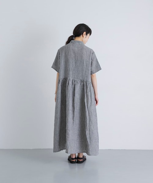 かぐれ(カグレ)の「SOIL GINGHAM CHECK SHORT-SLEEVE DRESS(ワンピース・レディース・BLACK・2)」の3枚目の写真