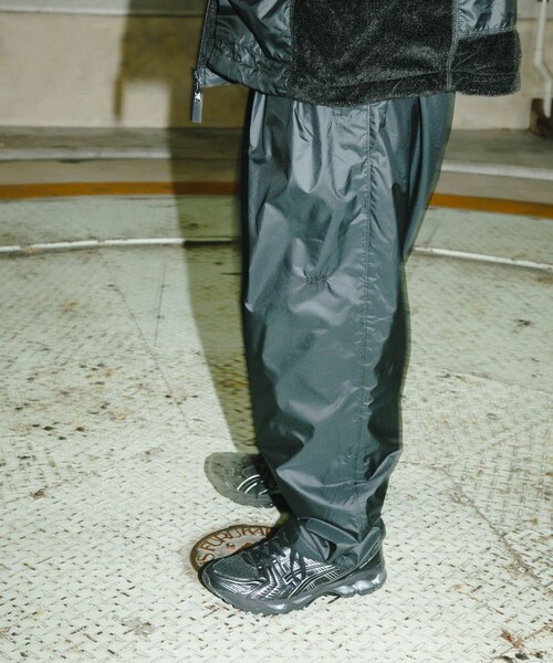 URBAN RESEARCH(アーバンリサーチ)の「『別注』BROOXON×URBS U.P.S. AIRLITE WARM SWEAT PANTS(スウェットパンツ・メンズ・BLACK・M/L/XL)」の6枚目の写真