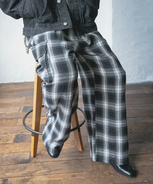 SENSE OF PLACE by URBAN RESEARCH(センスオブプレイスバイアーバンリサーチ)の「オンブレーチェックカーゴパンツ(その他パンツ・メンズ・BLACK/BLUE・M/L)」の7枚目の写真