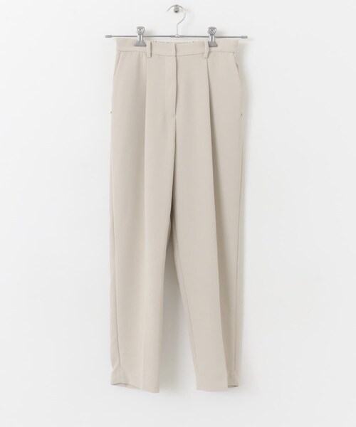 URBAN RESEARCH ROSSO（アーバンリサーチロッソ）の「CHIGNON　チャーム付テーパードパンツ（その他パンツ・レディース・LBEIGE/BLACK・36/38）」の3枚目の写真