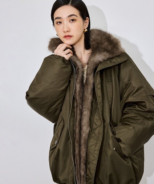 ADAM ET ROPE'（アダムエロペ）の「【STAND STUDIO（スタンド スタジオ）】Thilda Jacket（MA-1・レディース・カーキ・34）」の8枚目の写真