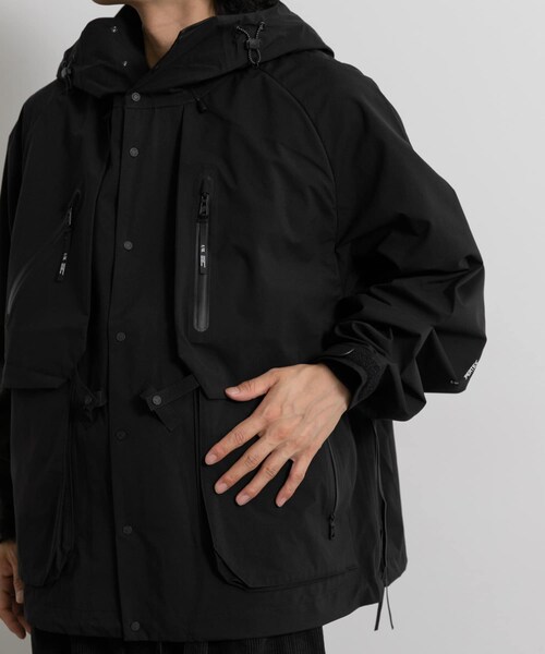 THE GOODLAND MARKET（ザグッドランドマーケット）の「F/CE.　ALL-WEATHER SHELL（マウンテンパーカー・メンズ・Black/Gray・M）」の5枚目の写真