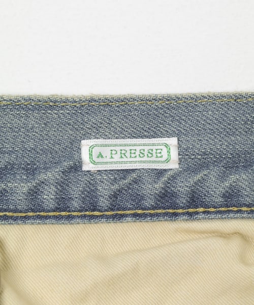URBAN RESEARCH(アーバンリサーチ)の「A PRESSE No.37 Washed Wide Denim Pants(デニムパンツ・メンズ・BLEACH・30-30/32-30/34-30/36-30)」の9枚目の写真