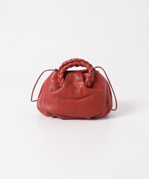 URBAN RESEARCH ROSSO（アーバンリサーチロッソ）の「HEREU　Bombon Supple Shiny（ショルダーバッグ・レディース・Chili Red・one）」の4枚目の写真