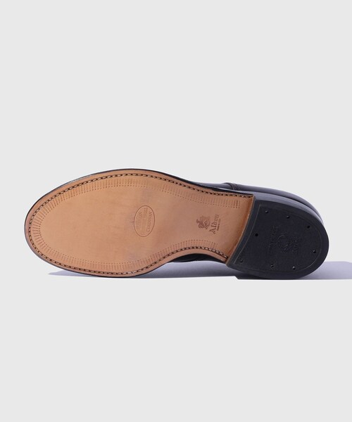ADAM ET ROPE'(アダムエロペ)の「【ALDEN/オールデン】V-TIP CORDOVAN(ドレスシューズ・メンズ・ワイン・25.0/25.5/26.0/26.5/27.0/27.5)」の11枚目の写真