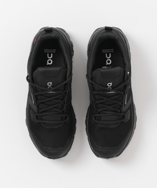 URBAN RESEARCH DOORS(アーバンリサーチドアーズ)の「On CLOUD ROCK LOW WP(スニーカー・レディース・BLK/BLK・23.5/24/24.5/25/25.5)」の6枚目の写真