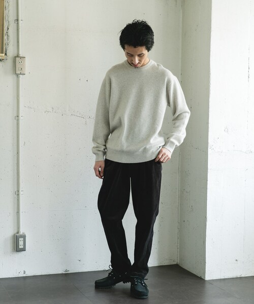 URBAN RESEARCH DOORS（アーバンリサーチドアーズ）の「ハミルトンウールクルーネックニット（ニット/セーター・メンズ・OFF/SAGE GREEN/MIX BROWN/BLACK・M/L/XL）」の12枚目の写真