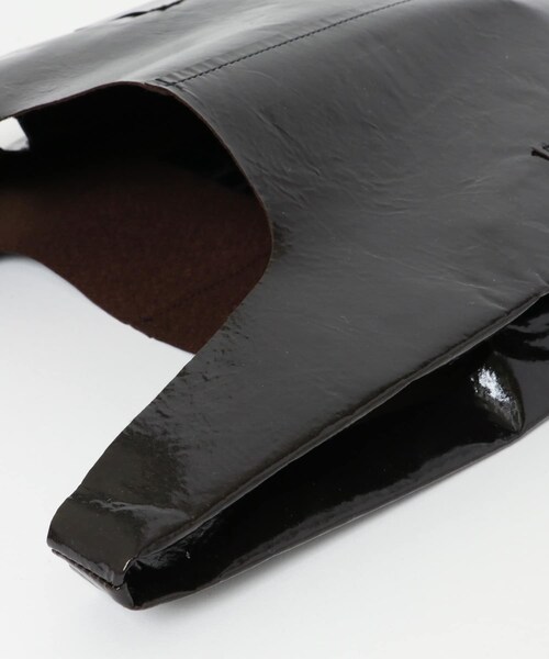 かぐれ（カグレ）の「TIDI DAY AND AUGUST　PVC TOTE S（トートバッグ・レディース・BROWN/BLACK・FREE）」の7枚目の写真