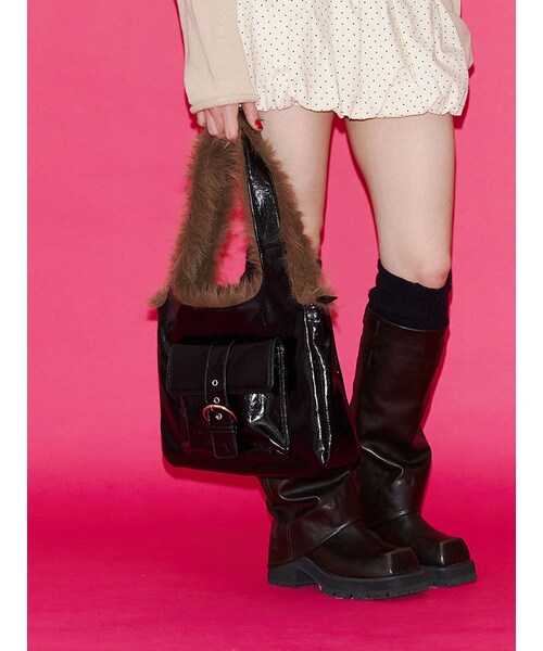 jouetie（ジュエティ）の「ドッキングファーベルトバッグ（ハンドバッグ・レディース・アイボリー/ブラック/ボルドー・F）」の6枚目の写真