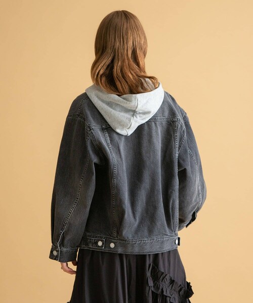 URBAN RESEARCH Sonny Label（アーバンリサーチサニーレーベル）の「ノーカラーオーバーサイズGジャン（デニムジャケット・レディース・インディゴ/グレー・FREE）」の9枚目の写真
