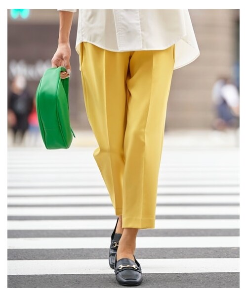 nissen（ニッセン）の「タックテーパードパンツ【OtonaSMILE】（パンツ・レディース・黒/ブルーグリーン/イエロー/ピンク/オフホワイト/オペラピンク・M/L/LL/3L/4L/5L）」の10枚目の写真