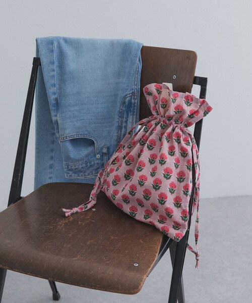 URBAN RESEARCH DOORS（アーバンリサーチドアーズ）の「インドプリントトートバッグ（トートバッグ・レディース・YELLOW/BLUE/PINK/ORANGE・One）」の3枚目の写真