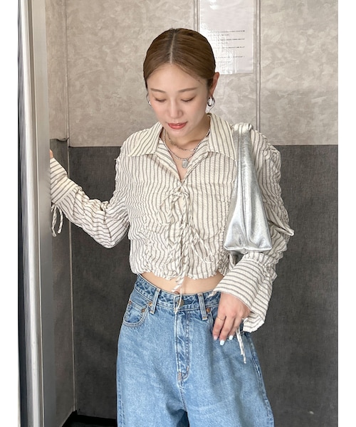 Ungrid（アングリッド）の「シャーリングデザインブラウス（シャツ/ブラウス・レディース・オフホワイト/ピンク/ミックス・F）」の6枚目の写真