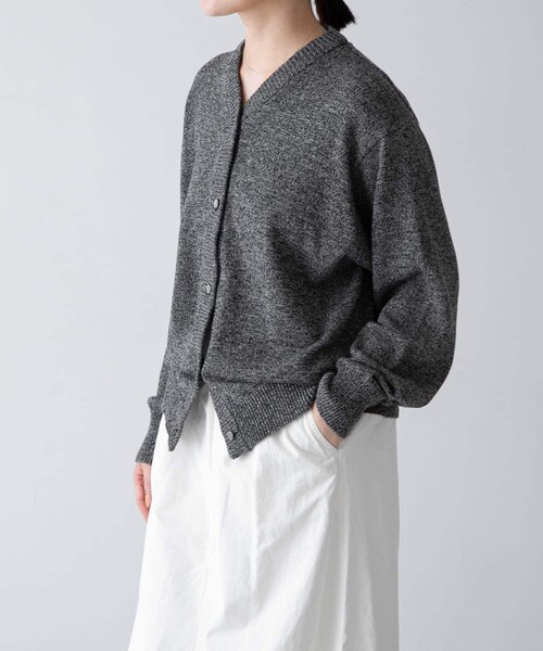 かぐれ（カグレ）の「ドライコットンVネックカーディガン（ニット/セーター・レディース・GRAY/CHARCOAL・Free）」の18枚目の写真