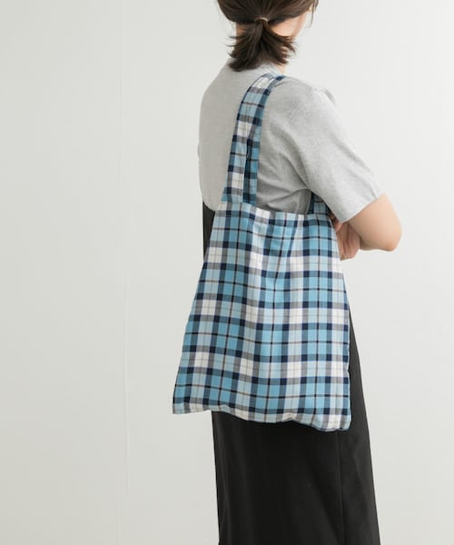URBAN RESEARCH DOORS（アーバンリサーチドアーズ）の「チェック柄トート（トートバッグ・レディース・PINK/BLUE/GREEN・one）」の2枚目の写真