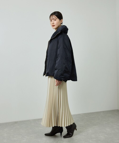 ROPE'（ロペ）の「ハイネックジップショート丈ダウンコート/イージーケア（ダウンジャケット/コート・レディース・ブラック/ネイビー・F）」の7枚目の写真